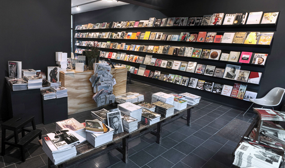 Acr61628865215364108